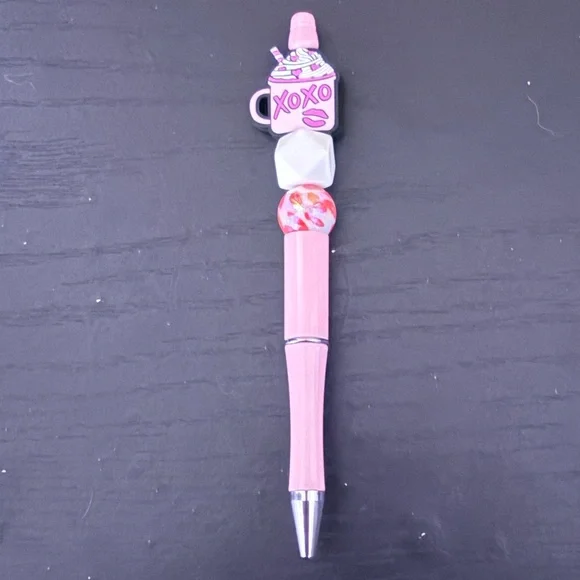 Handcrafted xoxo mug beaded pen - Picture 1 of 3